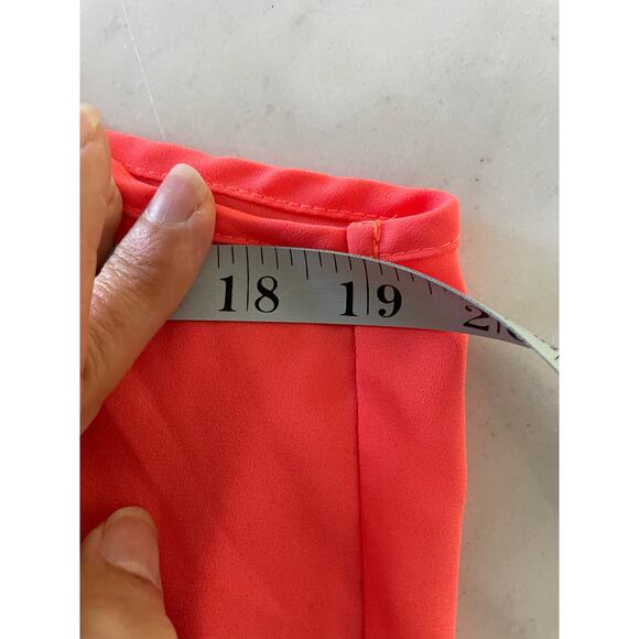 Soprano Women's Coral Tank Top MEDIUM Silver Studs Flowy with Open back. NWOT - Picture 10 of 11